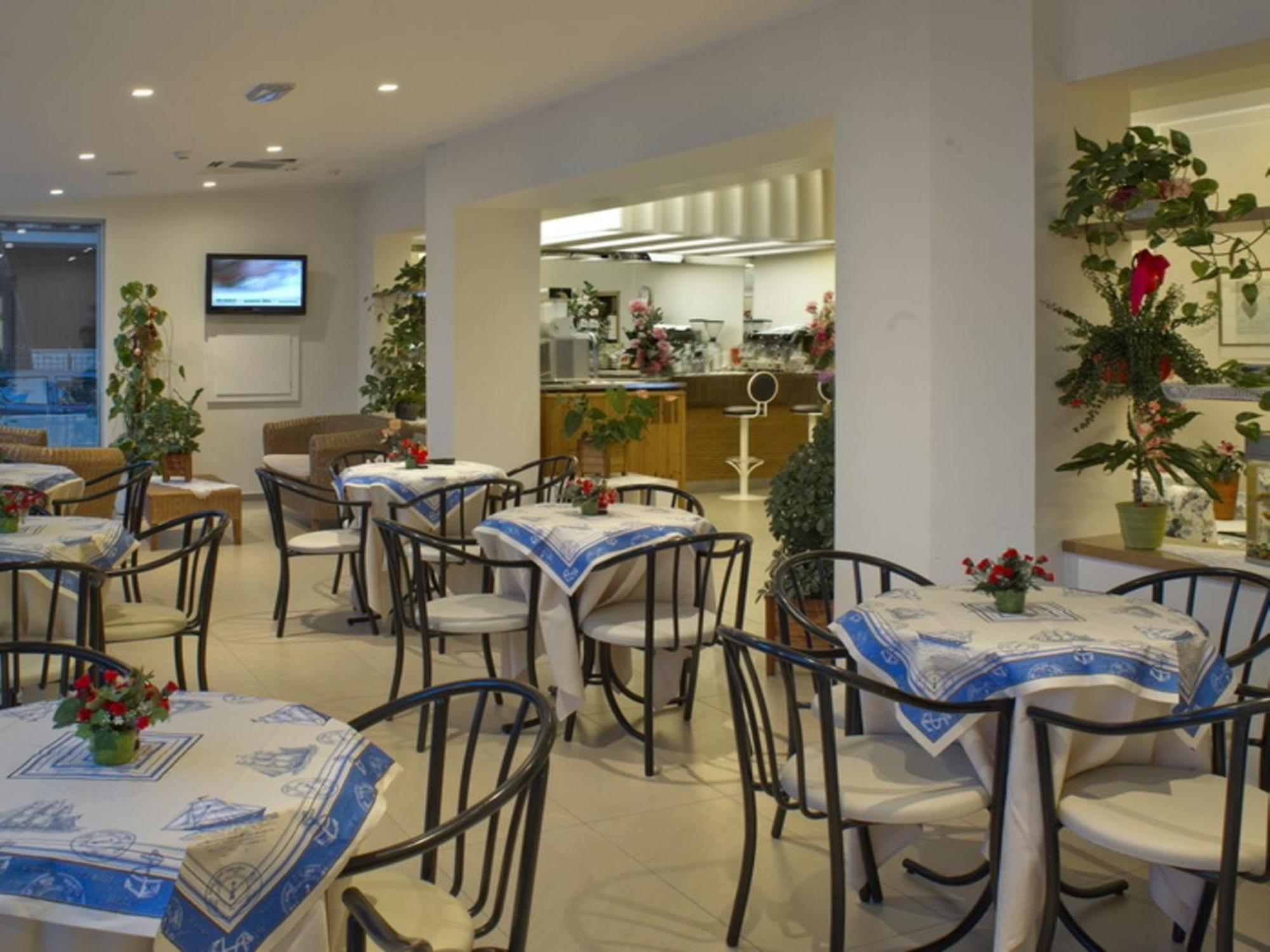 Hotel Nives Riccione Exteriér fotografie